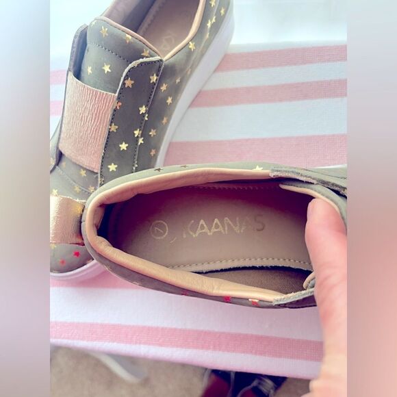 KAANAS Army green and gold with stars casual shoes. SIZE 7. Brand new! Worn 1X - Picture 7 of 8